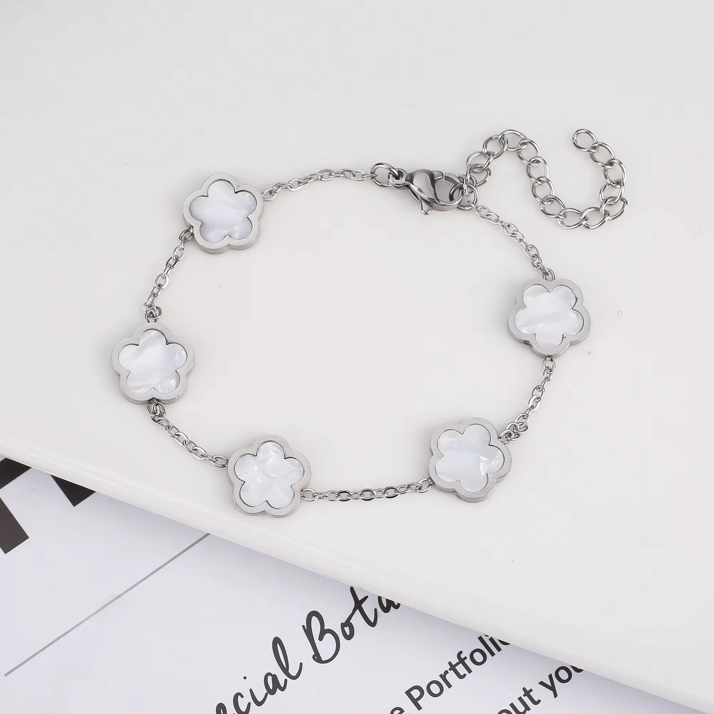 Silver Color New Design Plant Five Leaf Flower Bracelet Single Sided Plum Blossom Stainless Steel Jewelry Women'S Clover